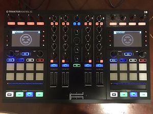 native Instruments Traktor Kontrol S5