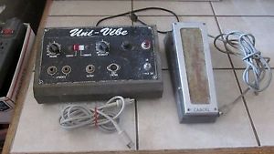 Vintge Shin Ei UNI-VIBE Chorus Vibrato Efeects Unit + Foot Control Pedal Set