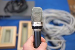 Gefell MV692 / UM70 vintage condenser microphone with original 691PSU and cables