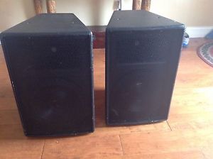 EAW FR129z 12" 2-Way Speaker Cabinet Pair