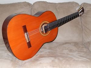 RARE HIROSHI TAMURA CLASSICO 40 1972 CLASSICAL GUITAR IN EXCELLENT  CONDITION