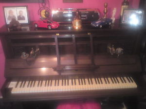JOHN BRINSMEAD,  PIANO V. IRON FRAME,  2 OWNERS FROM NEW ! JUST TUNED , SUPERB