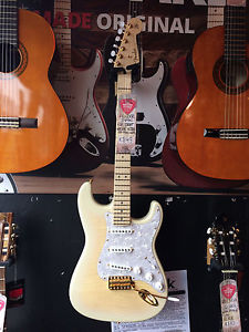 Fender FSR Richie Kotzen Strat See Through White Pre-Owned