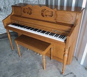 Wurlitzer Console Piano -Oak Finish- Free Delivery 1st Flr New England!
