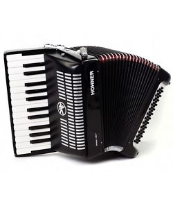 Akkordeon HOHNER Bravo I 49f Freebass - 49 Bass - Tasche - Riemen