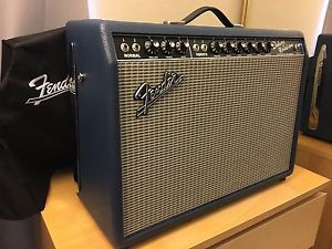 Fender 65 Deluxe Reverb 22 watt 