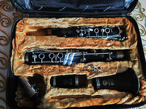 A (LA) CLARINET BOEHM SYSTEM HENRY SELMER PARIS SERIES 10S