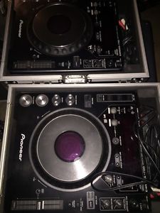 PAIR of Pioneer CDJ-1000 MK3 w/ Road Ready Cases