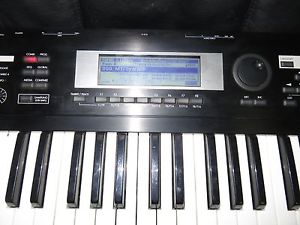 Korg TR61 Keyboard Synthesizer