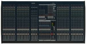 Yamaha IM8-32 32 Input Mixing Console (Power Supply Not Included)