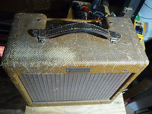 1957 Vintage Fender Champ Tweed Tube Amp Amplifier 5F1   NO RESERVE