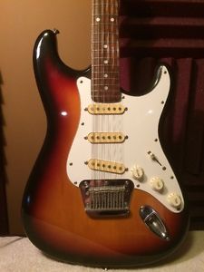 Fender Stratocaster XII 12 String Electric Guitar - SWEET!