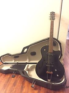 Godin 5th Avenue Kingpin II Cutaway