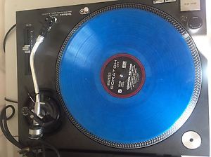 2 technic turntables SL-1210 Mk2