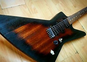 Electric guitar, explorer, 3 pickup