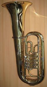 Lackierte 4/4 F Tuba  Amati AFB 451 im Bestzustand / LACQUERED SIMILAR CFB451