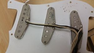 2005 FENDER CUSTOM SHOP 1969  GOLD STRATOCASTER RELIC GUITAR BODY