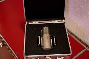 Brauner Phantom Classic Großmembrankondensator Mikrofon Studiomikrofon