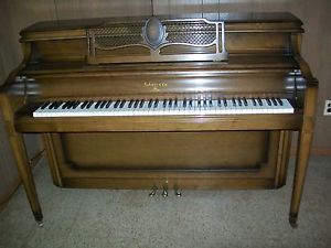 Sohmer Console/Upright   Piano