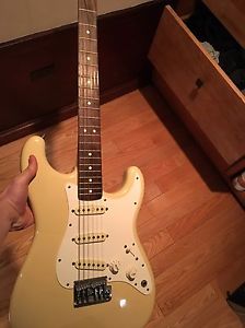 fender stratocaster 1983