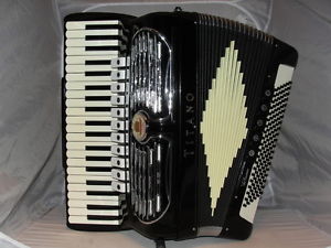 Piano Accordion Titano Virtuoso