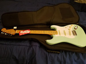 Brand new Fender Classic Series '50s Stratocaster Electric Guitar (Surf Green)