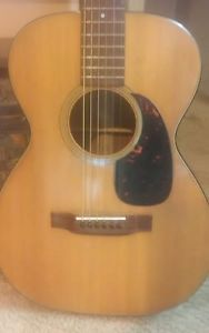 Martin Standard D18 Acoustic Gui