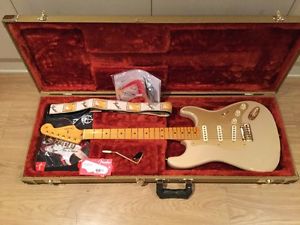 Fender Stratocaster 60th Anniversary Classic Player Nitro Top Spec Uk