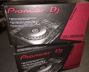 Pioneer Electronics CDJ-900NXS Professional Multi Player, Full-Color LCD Screen