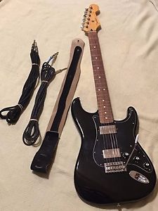 Fender  Black Top Stratocaster HH  Electric Guitar w/strap & soft case Free Ship