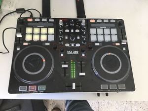 Vestax VCI380 Digital DJ Control