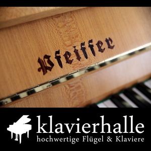 Gepflegtes Pfeiffer Klavier, 121cm, sehr klangschönes Piano der Premiummarke