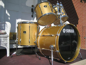 YAMAHA STAGE CUSTOM ADVANTAGE GOLD LACQUER 4 PC DRUM SET KIT ! 22 ,16 ,13,12