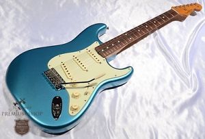 Fender 2013 Classic Series' 60s Stratocaster/Lake Placid Blue Electric