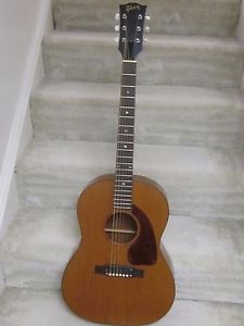 Gibson vintage 1967  LG-O acoustic guitar & original case-great shape