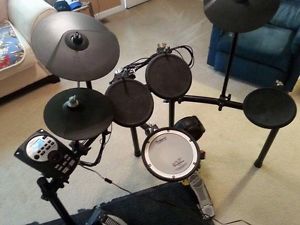 Roland V-Drums TD-11 Electronic V-Drum KIt