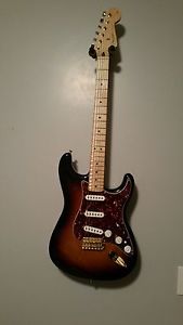 2015 FENDER DELUXE PLAYER STRATOCASTER