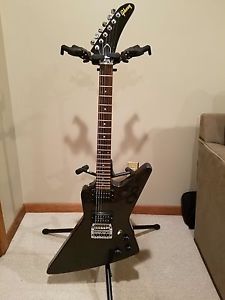 1986 Gibson Explorer mint condition with hard shell case