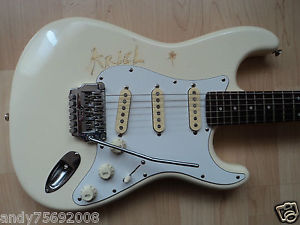 SEHR RAR - SAMMLERSTÜCK FENDER A-SERIE VINTAGE 1985 MADE IN JAPAN FUJIGEN  !!!