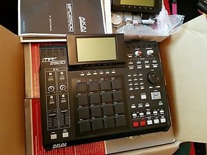 Akai MPC 2500, XLCD, 128MB RAM, 80GB HD, JJOS