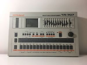 ROLAND TR-707 * CHIGACO HOUSE DRUM MACHINE *Tr707 Rhythm Composer * PRO SERVICED