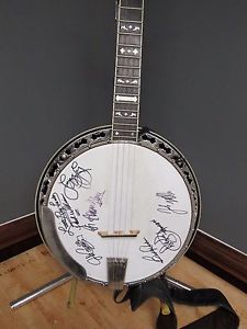 1999 Stelling Golden Cross 5 String Banjo w/OHSC Celebrity Autographs