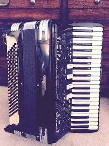 1930s Excelsior Accordion Antique Vintage Professional model w/Case