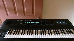 Ensoniq TS10 Keyboard Synthesize