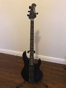 Ernie Ball Music Man Stingray 4 