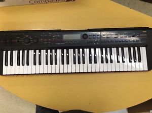 Korg KROSS 61 Mobile Ready 61-Key Music Workstation Synthesizer Keyboard