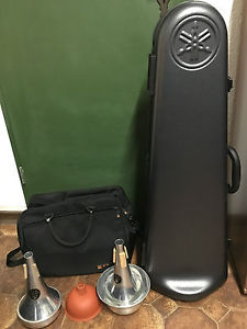 Posaune Yamaha YSL-447 GE mit zwei Tom Crown Dämpfer (Straight + Cup) und Tasche