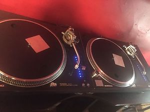 Technics SL1210M5G Turntables