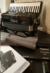 Roland FR 7X