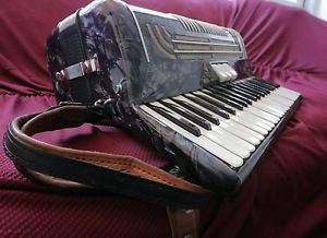 Rare Allegro Accordion - Fully Functioning - Hard to Find!!!